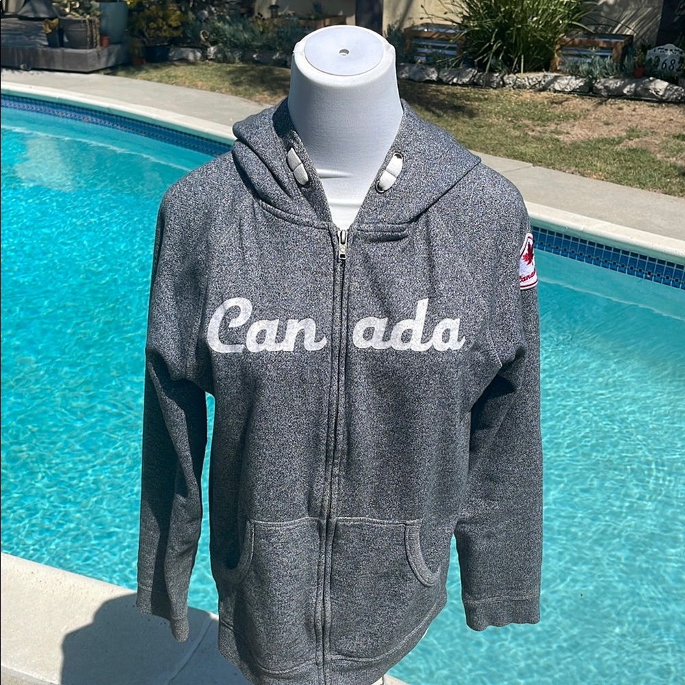 Gray Canadiana Zip-Up Hoodie | Youth SZ XL (14-16) | Women’s XS